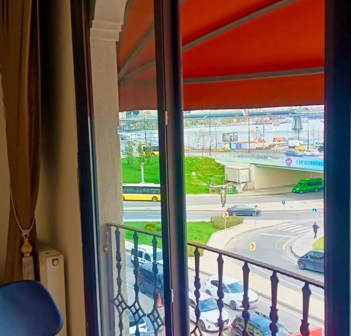 Vento Hotel Istanbul 2*,